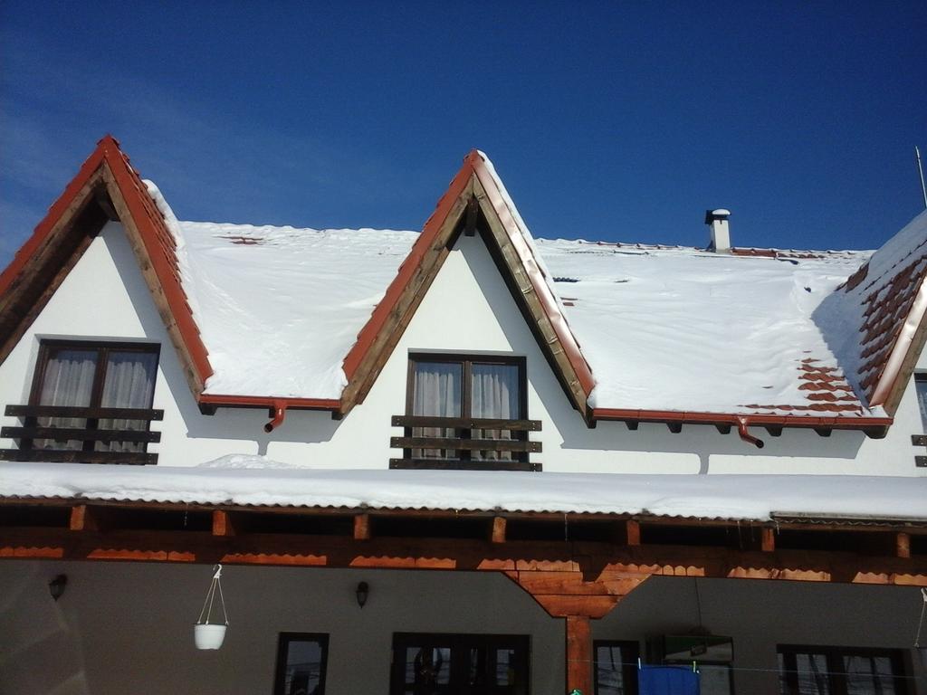 Pensiunea Maya Sîmbăta de Sus Exterior foto